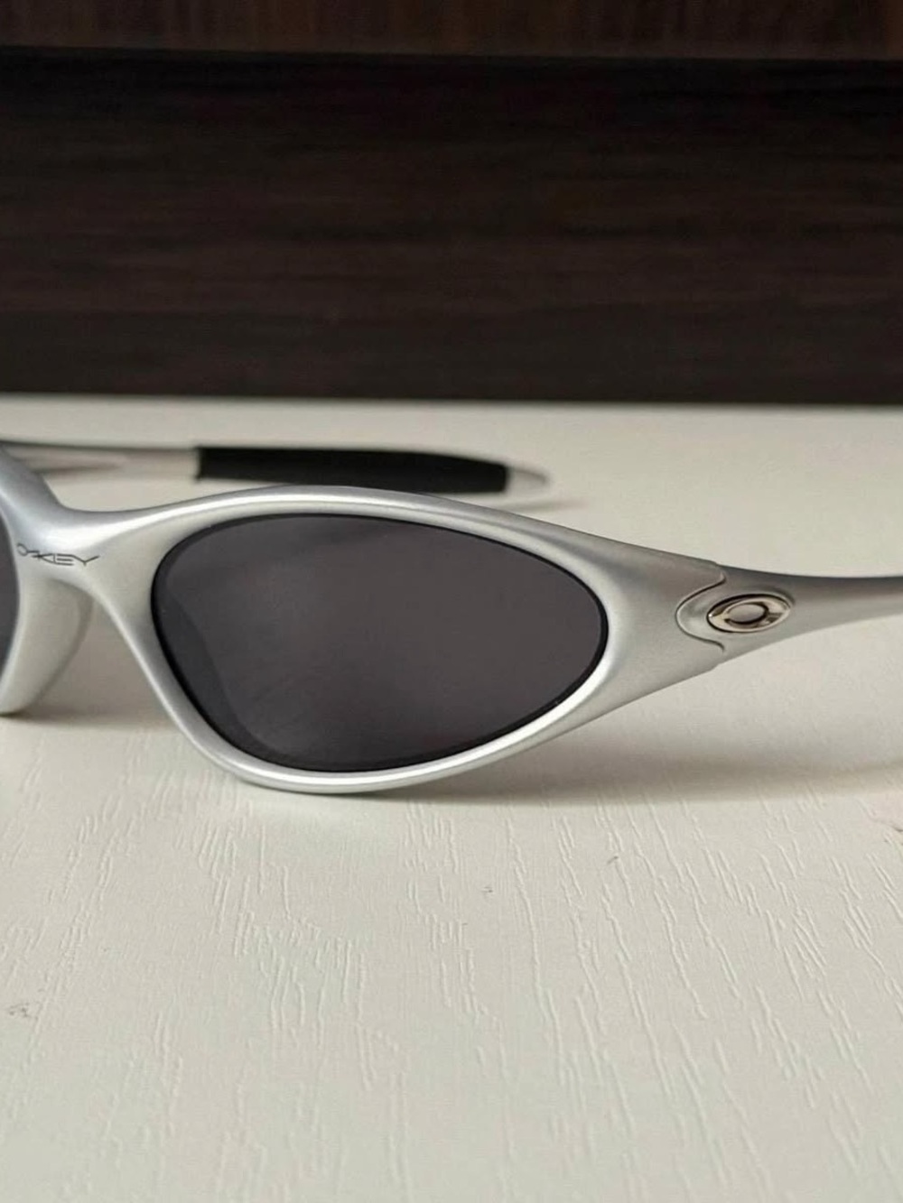 Oakley Minute 1.0 Silver Sunglasses